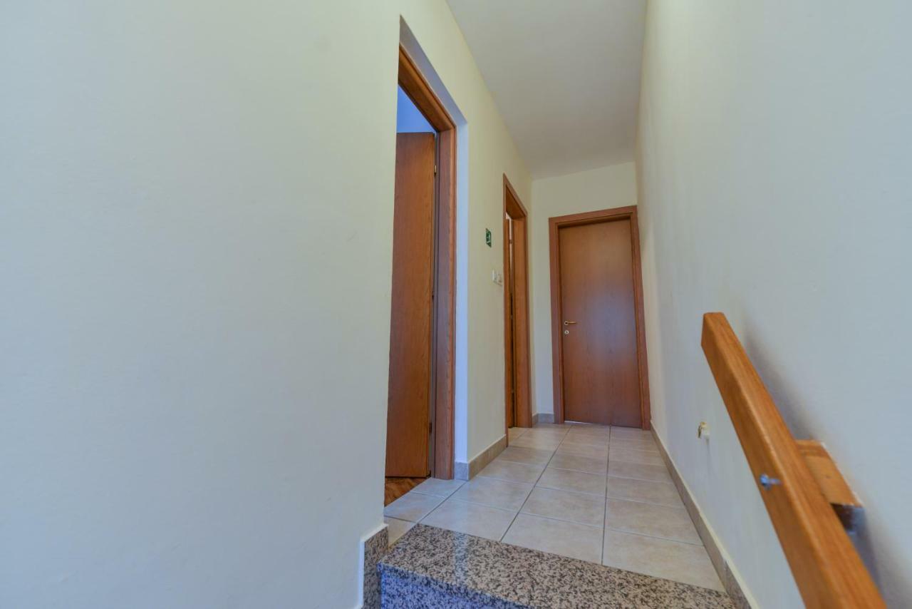 Lumbre Apartment Tar-Vabriga Екстериор снимка